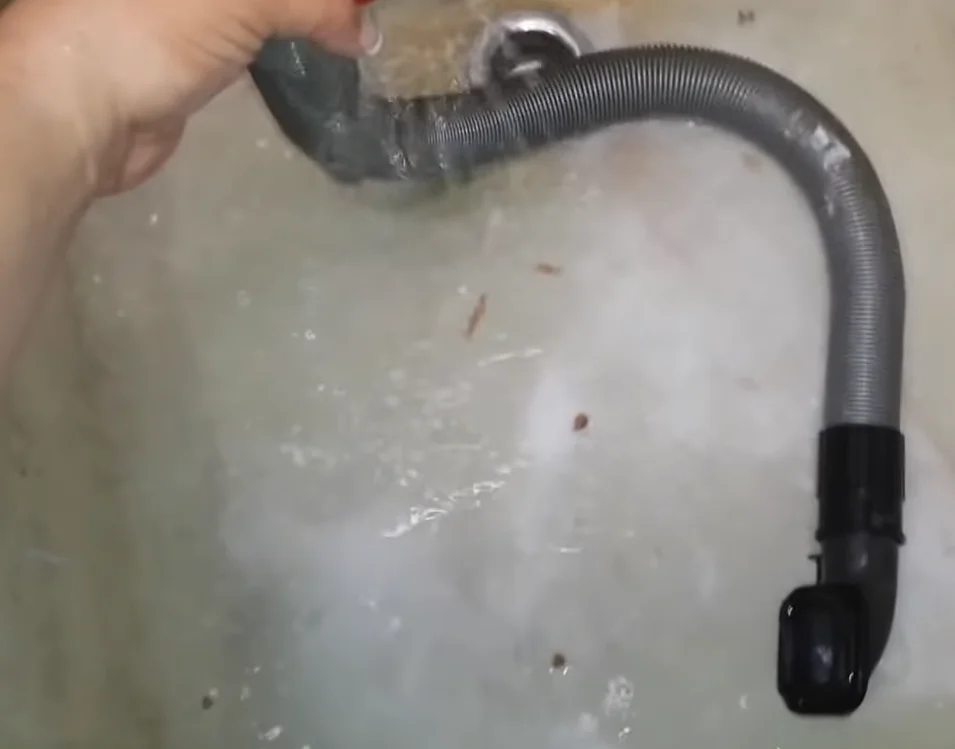 washing Dyson vacuum hose