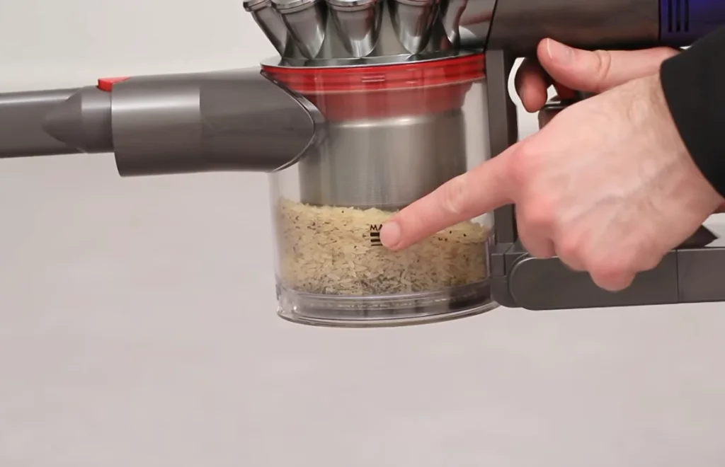 Dyson vacuum dust bin max line